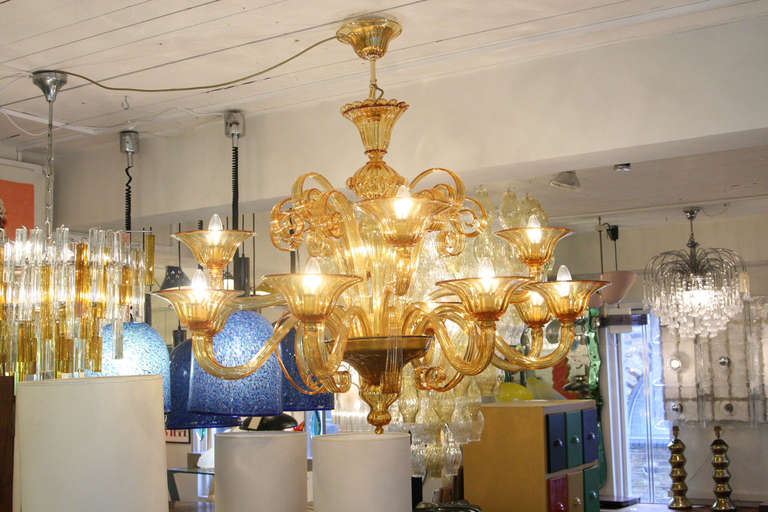 Italian Twelve-Arm Venetian Chandelier