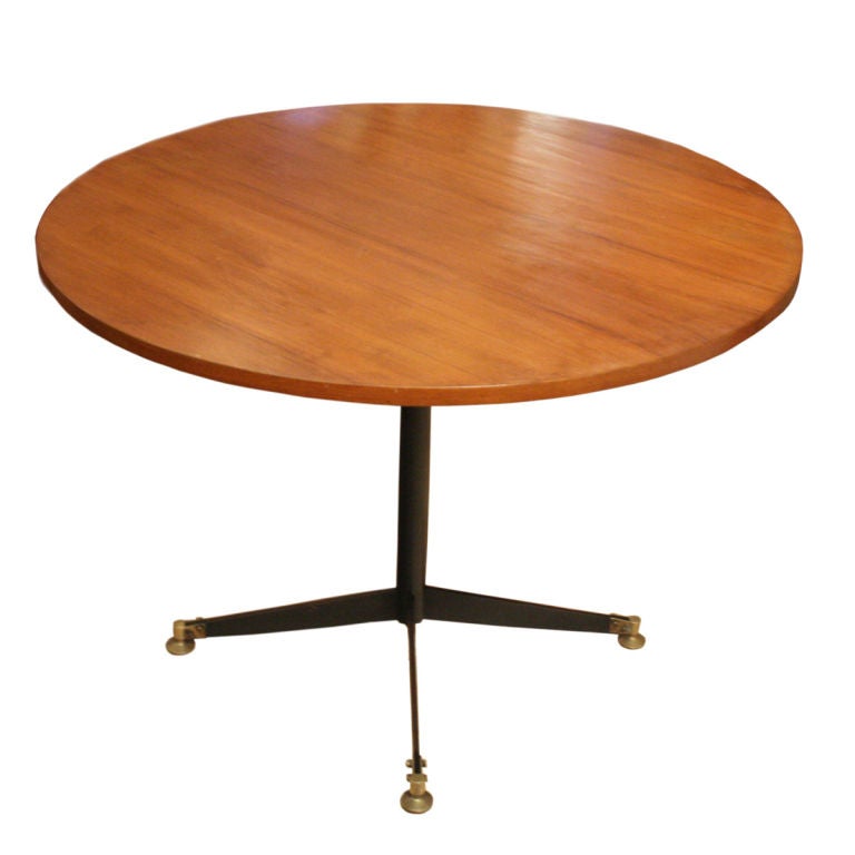 A Vittorio Nobili design table For Sale
