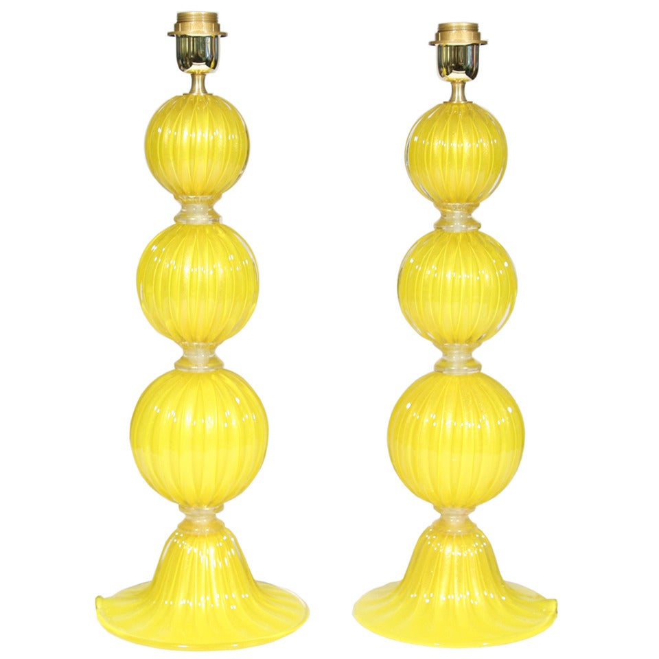 A Pair of Yellow Outstanding Murano Table lights For Sale