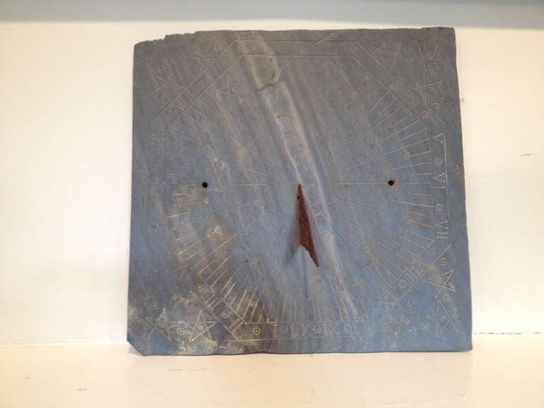 Early French Slate Sundial In Good Condition In Woodbury, CT
