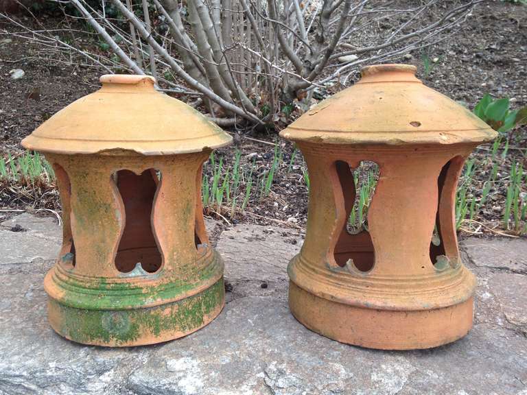 Four French Terracotta Garden Lanterns In Good Condition In Woodbury, CT