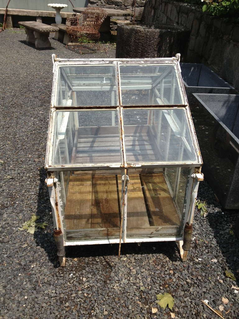 greenhouse on wheels