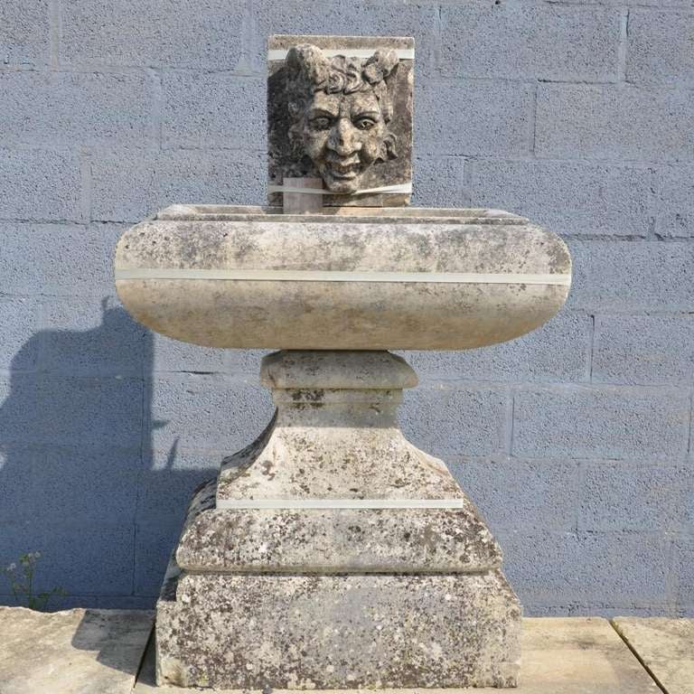 Magnificent French Limestone Wall Fountain In Good Condition In Woodbury, CT