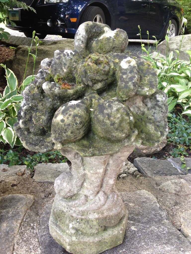 Pair of Mossy Cornucopia Fruit and Flower Baskets In Excellent Condition In Woodbury, CT