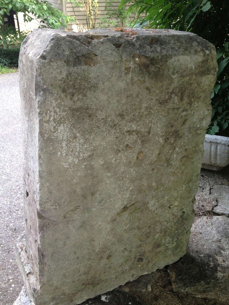 18th C Limestone Vertical Sundial 1