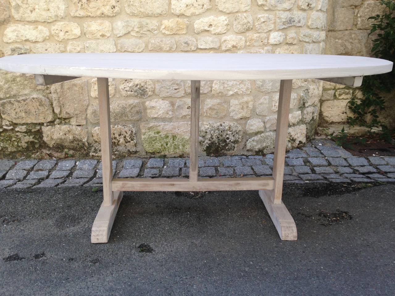 french wine table