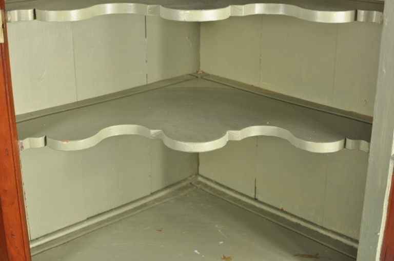 upper corner cabinet