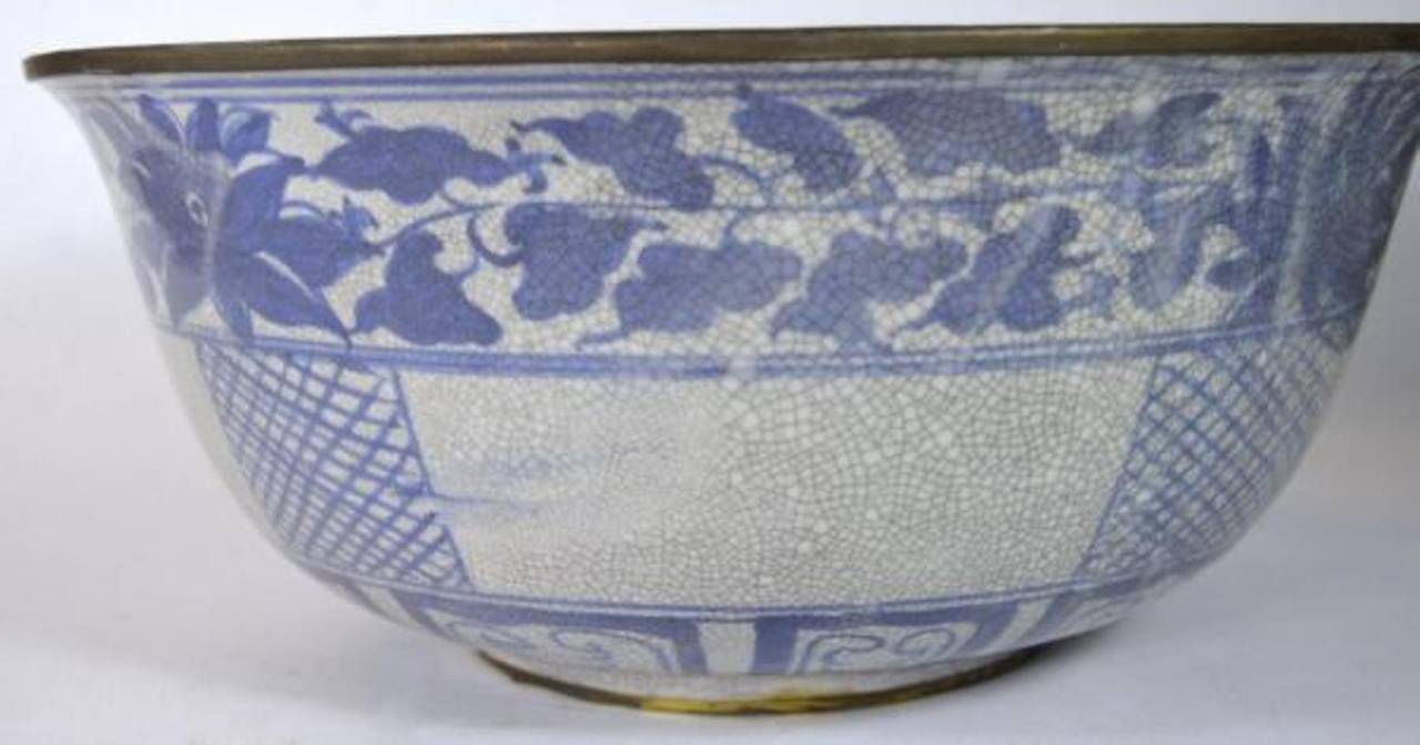 Blue and White Crackle Patina Porcelain Wash Basin from, China, 20th Century In Excellent Condition In Yonkers, NY