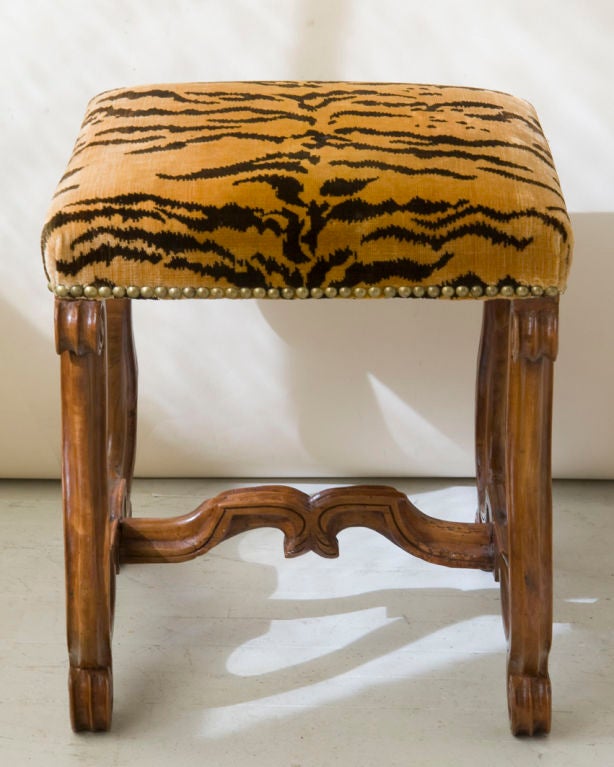 Walnut tabouret