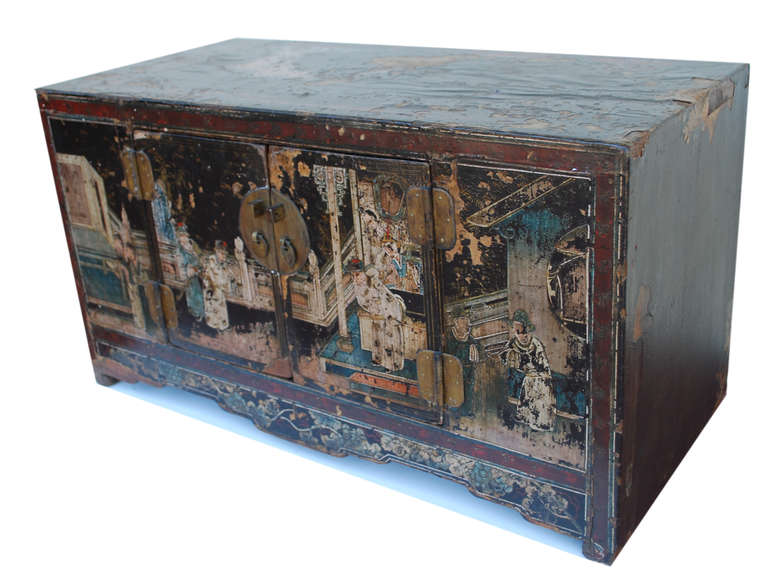 18th - 19th Century Chinese Lacquer Table Chest In Distressed Condition In Montecito, CA