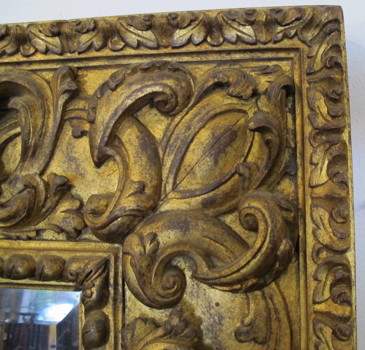 Excellent 18th Century Gilt and Wood carved mirror.