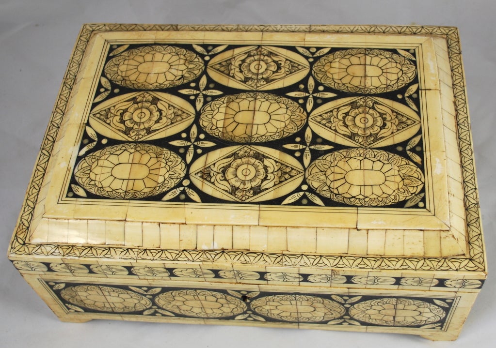 19th Century Gorgeous Anglo-Indian Ivory Box
