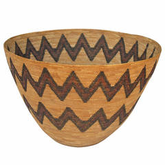 Large Late 19th Century Yokuts Indian Basket