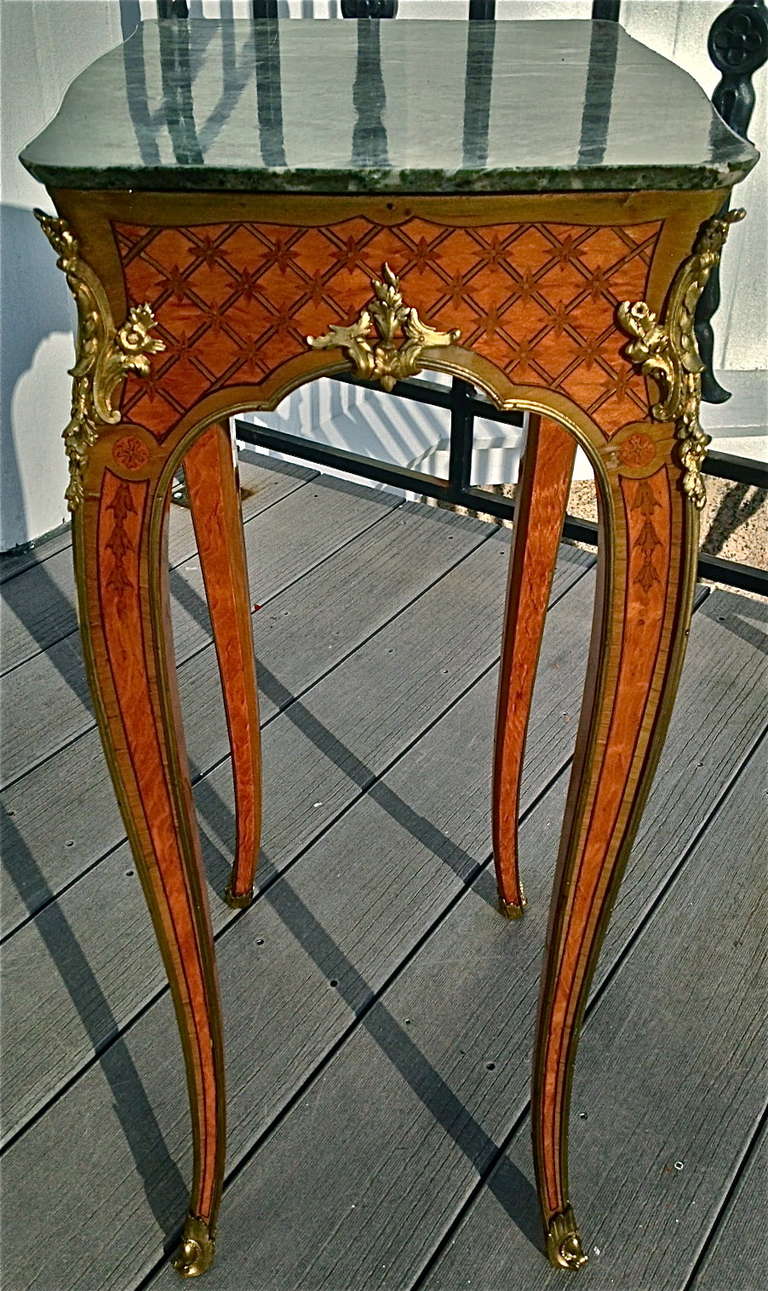 Exquisite 19th Century Louis XV Satinwood Marquetry Table In Excellent Condition In Essex, MA