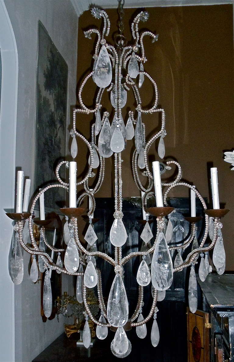 Lustre en cristal de roche massif provenant du Château Elysee d'Hollywood