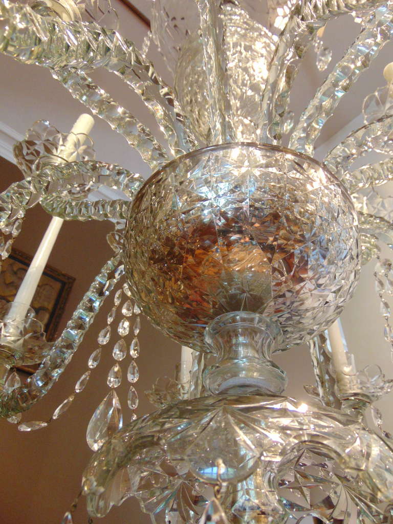 Period 18th Century Irish Georgian 16 Light Cut Crystal Chandelier, County Cork In Excellent Condition In Essex, MA