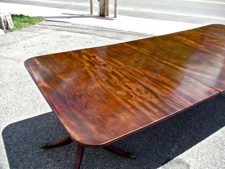 Federal Period American Early 19th Century Santo Domingo Mahogany Dining Table  