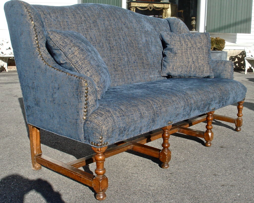 LATE 17TH CENTURY FRENCH WALNUT SOFA OR SETTEE