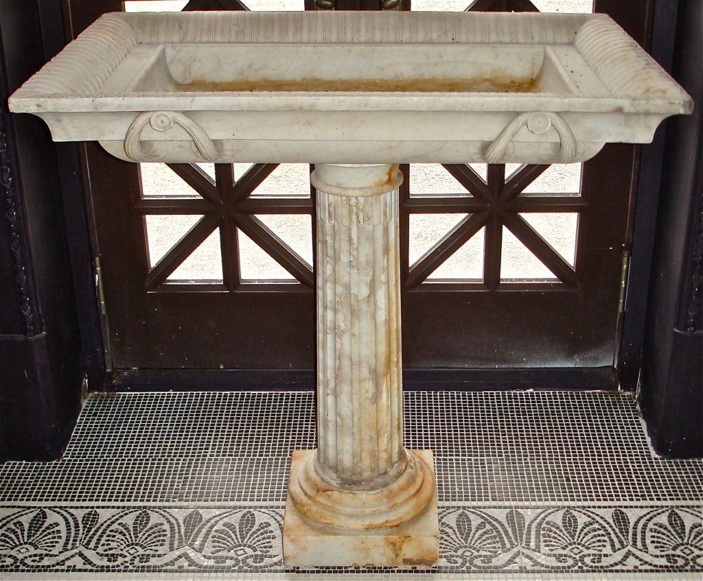 Grand Tour Period Marble Basin.  Copied from the Finds at Pompeii and Herculaneum.  Fluted Column Supporting Carved and Reeded Four Handled Basin.  Villa of the Vettii