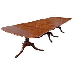 Georgian Style Three Pedestal Mahogany Dining Table in the Manner of Gillows