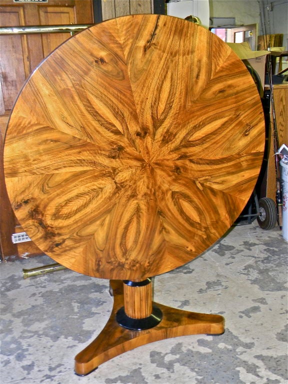 Beautifully Matched Walnut Biedermeier Center Table.  Tip Top Mechanism.  Center or Dining Table. Stylish Neoclassical Pedestal Base, Almost 