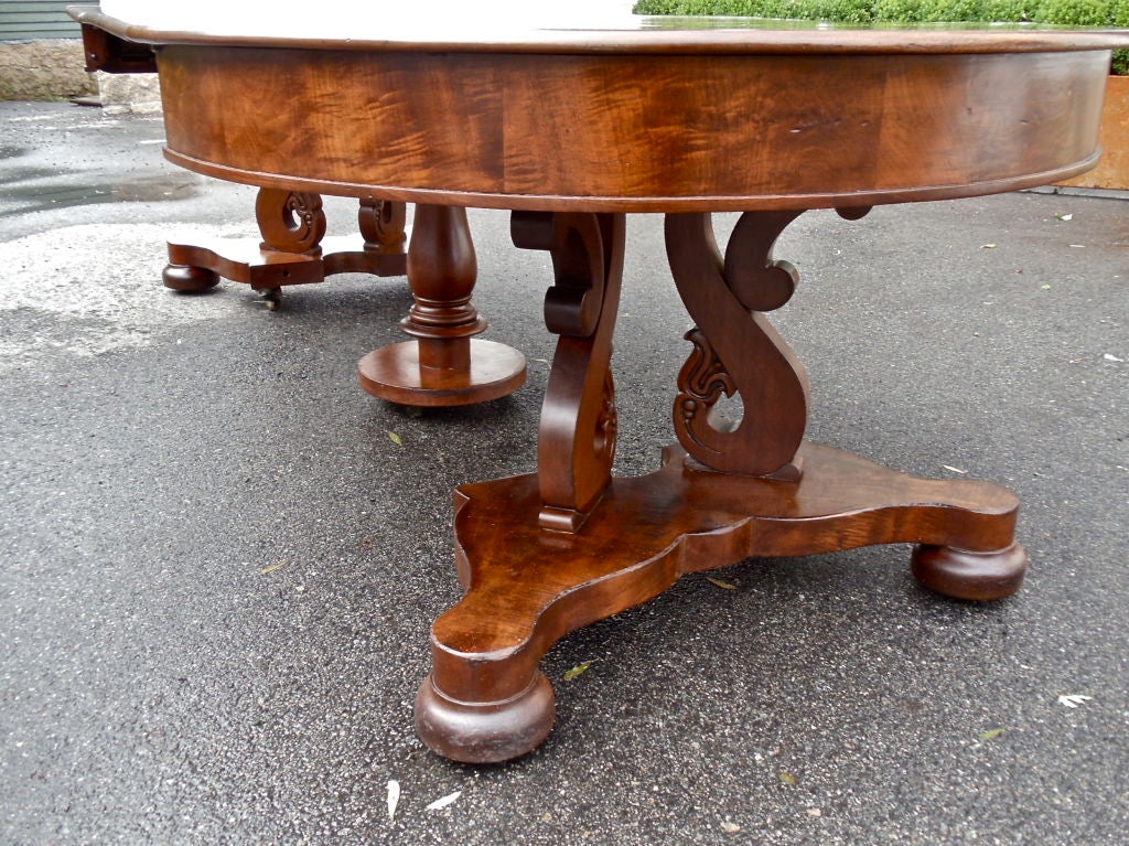 Period American Empire Mahogany Round Dining Table 2