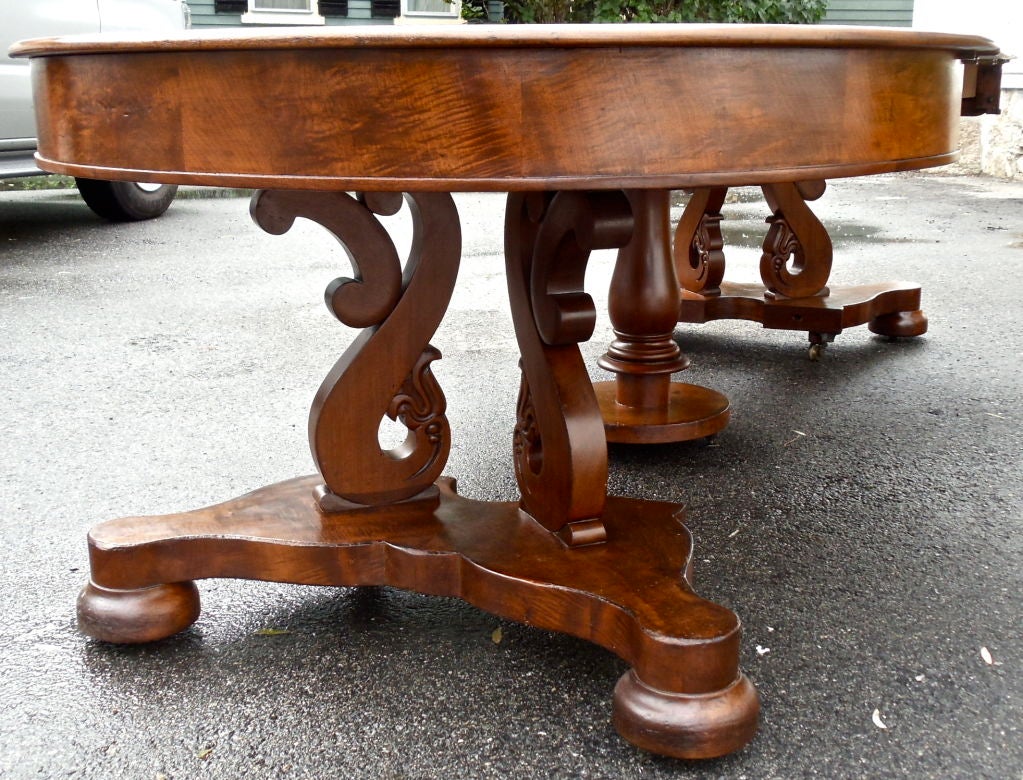 Period American Empire Mahogany Round Dining Table 3