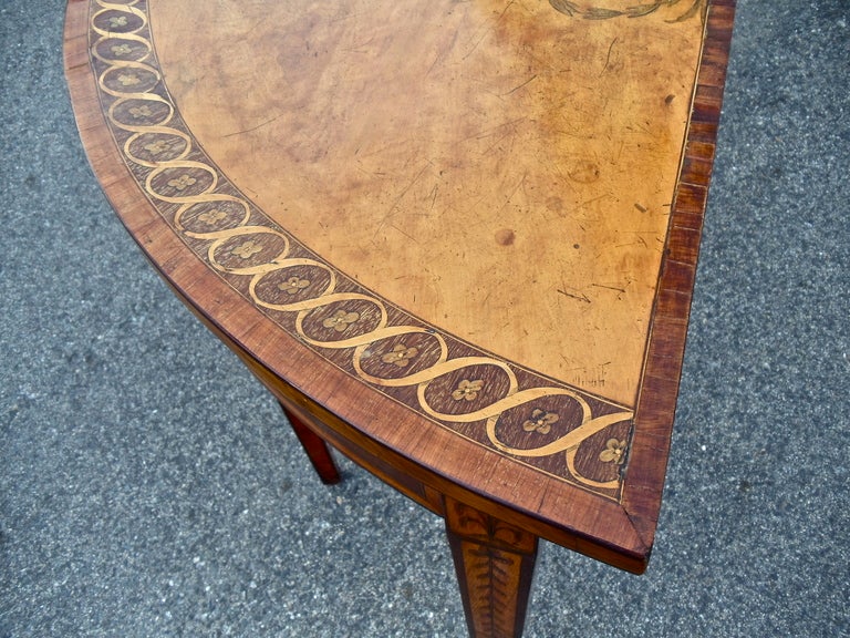 18th Century Irish Satinwood Marquetry Pier Table by Master William Moore In Excellent Condition In Essex, MA