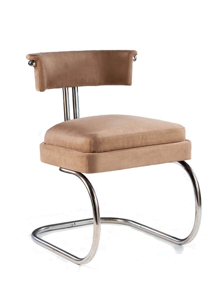 This particular chair is a rare example of the model known as K428 designed in 1932 by Walter Knoll for Thonet. Well regarded for its beautiful lines and elegant balance the high manufacturing costs of the model meant its production, at the very