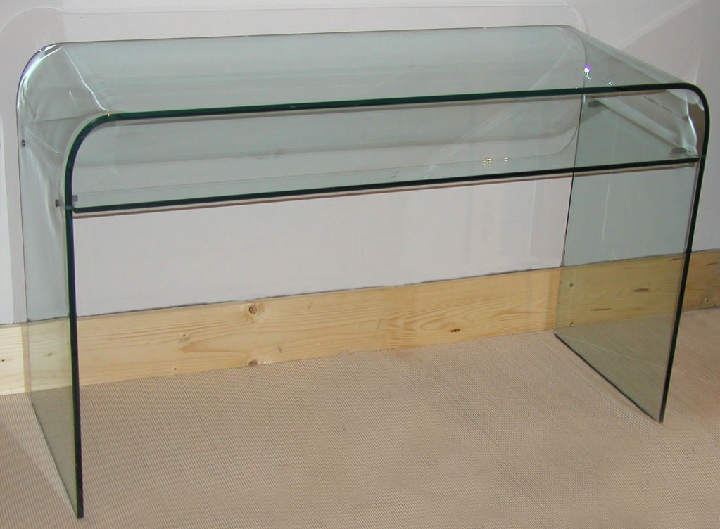 Glass desk with under shelf model 