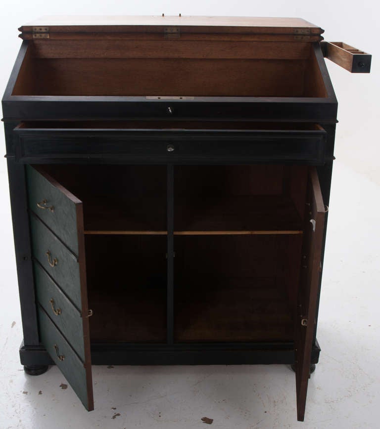 French 19th Century Black and Green Notary's Desk 7