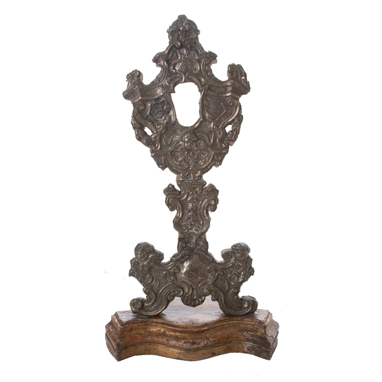 Italienischer Reliquienstand des 18. Jahrhunderts aus geschnitztem Holz und Silberblech