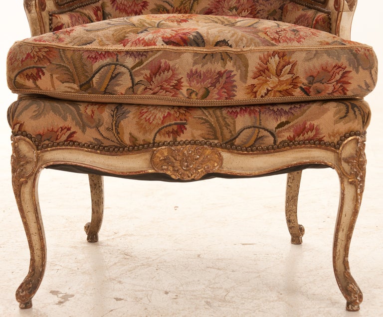 Italian 19th Century Painted and Gilt Tapestry Bergere In Good Condition In Baton Rouge, LA
