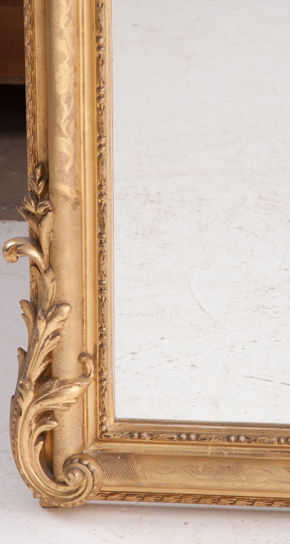 French 19th Century Louis XV Gold Gilt Mirror 6
