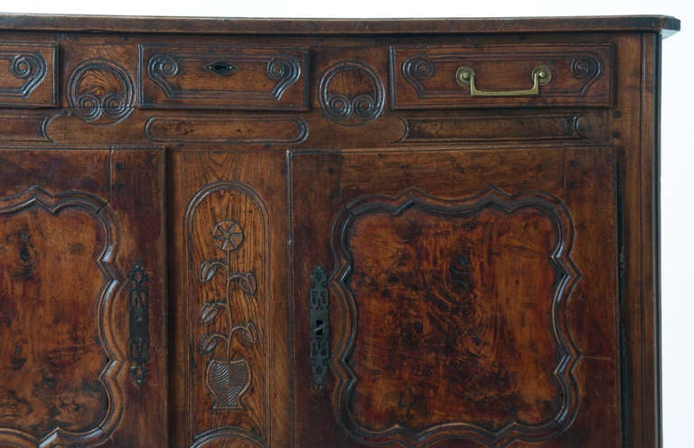 French 19th Century Burled Wood Buffet 1