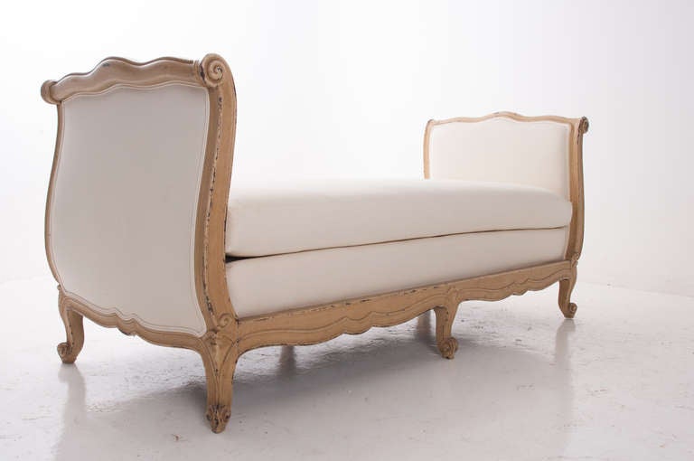 French 19th Century Louis XV Painted Daybed 1