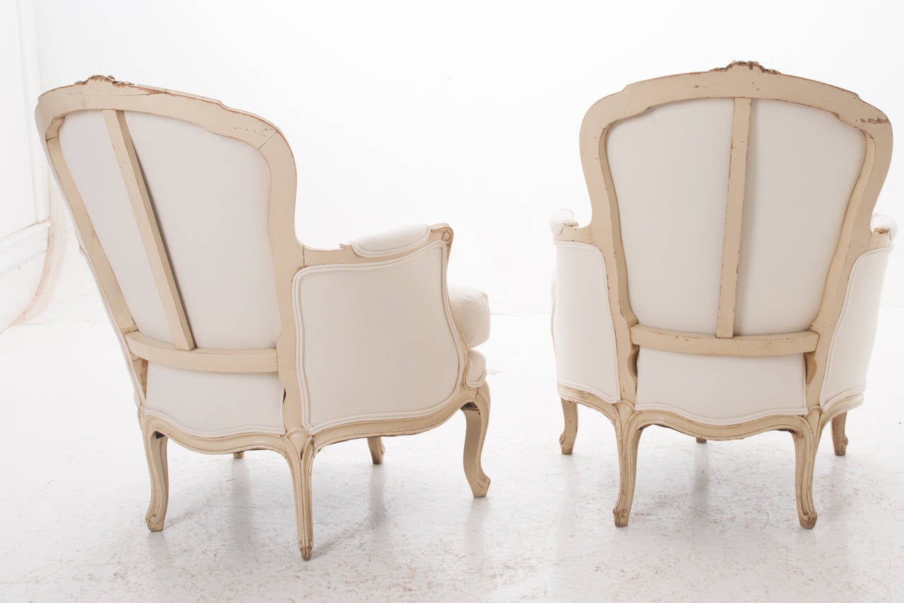 French Pair of 19th Century Louis XV Painted Bergeres 5