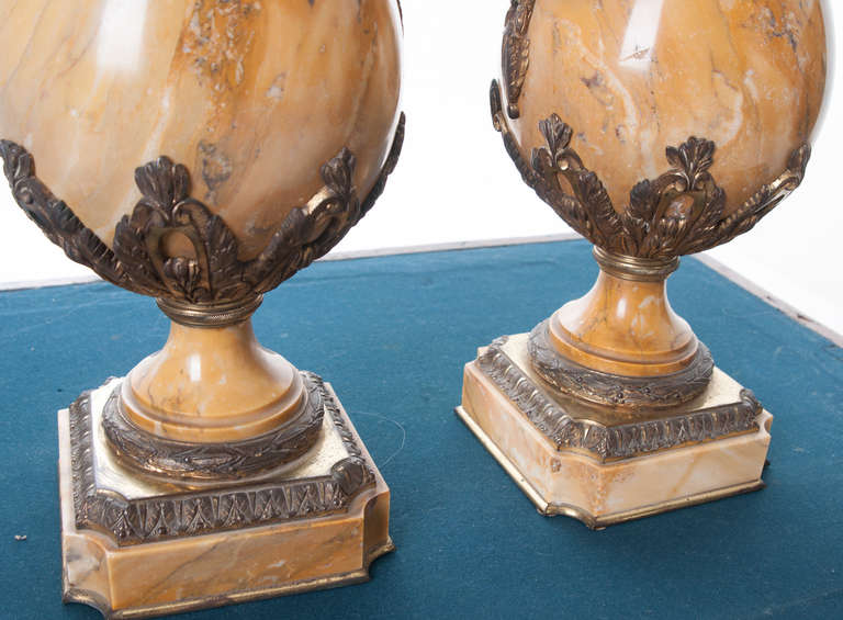 French 19th Century Pair of Yellow Marble and Bronze Cassolettes 1