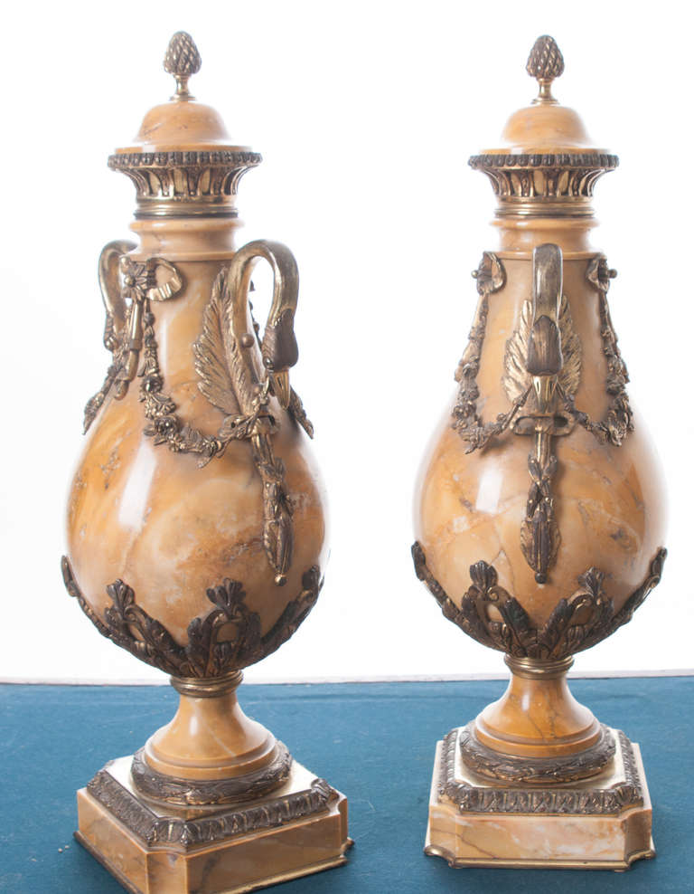 French 19th Century Pair of Yellow Marble and Bronze Cassolettes 3
