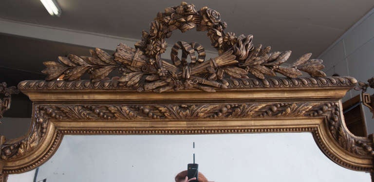 19th Century French Louis XVI-Style Giltwood Mirror