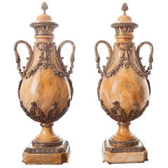 French 19th Century Pair of Yellow Marble and Bronze Cassolettes 3