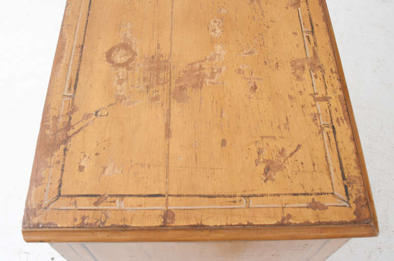 English, 19th Century Painted Pine Chest with Oriental Influence In Good Condition In Baton Rouge, LA