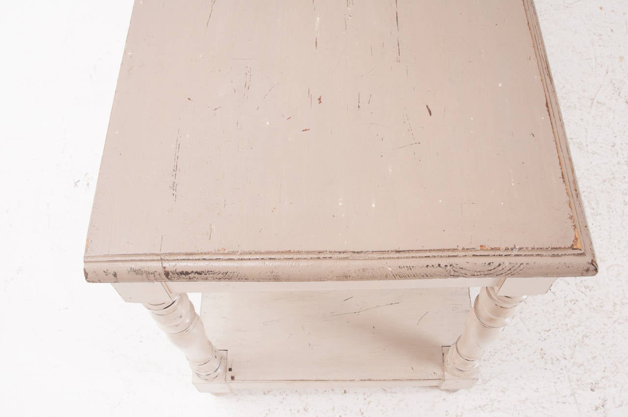 French 19th Century Painted Drapers Table In Good Condition In Baton Rouge, LA