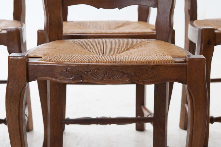 French Oak Ladder Back Rush Seat Chairs, Set of 6 In Good Condition In Baton Rouge, LA