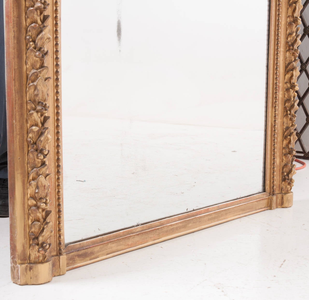 French 19th Century Large Gold Gilt Leaf and Berry Mirror 7