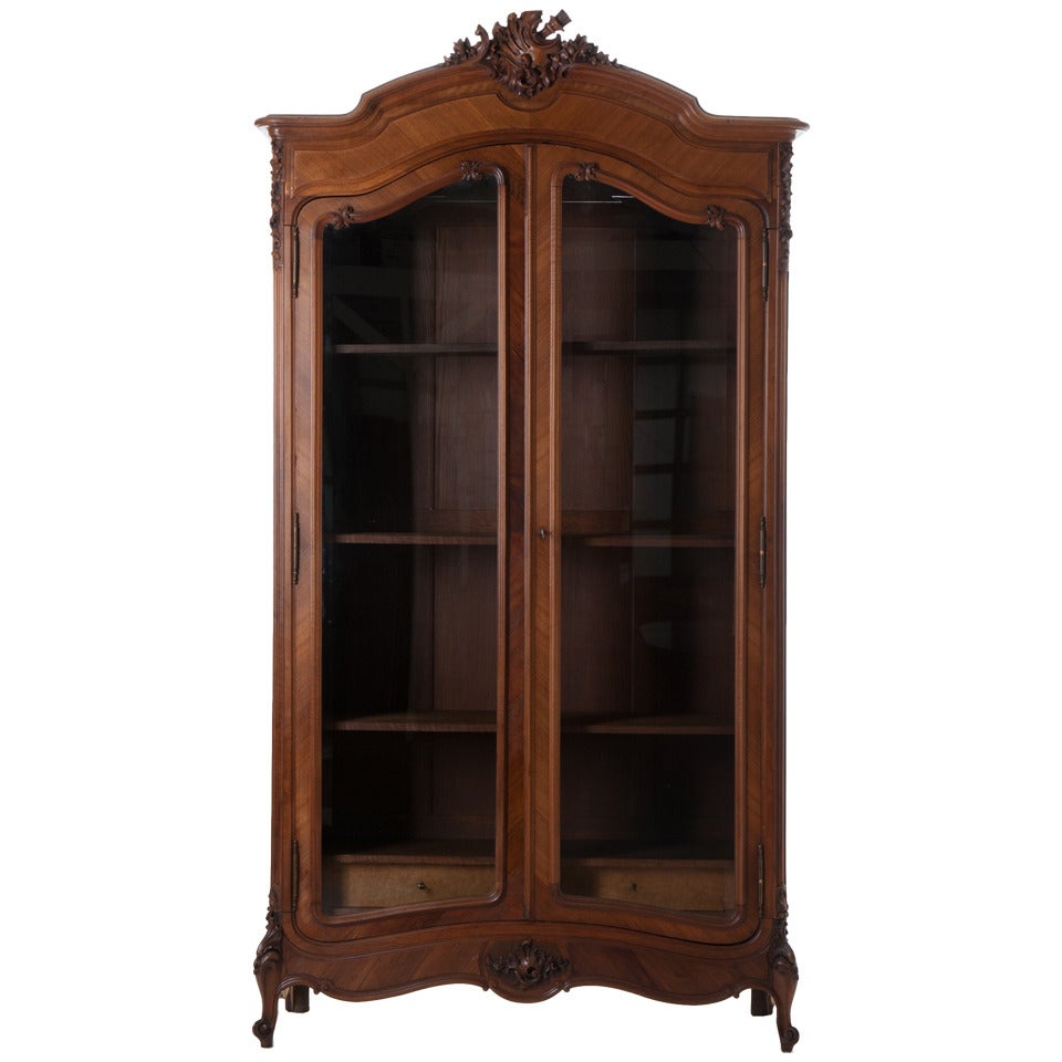 French 20th Century Walnut Louis XV Armoire or Display Cabinet