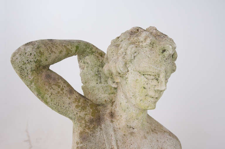 Statues de chasseurs et de chasseresses italiennes du 20e siècle