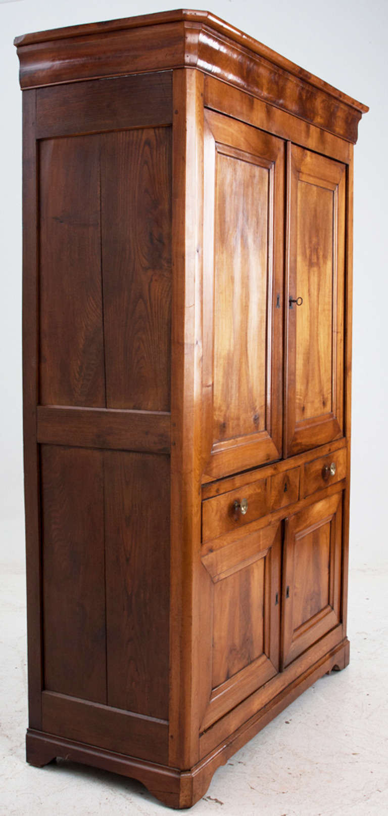 French 19th Century Louis Philippe Chestnut Cupboard 5