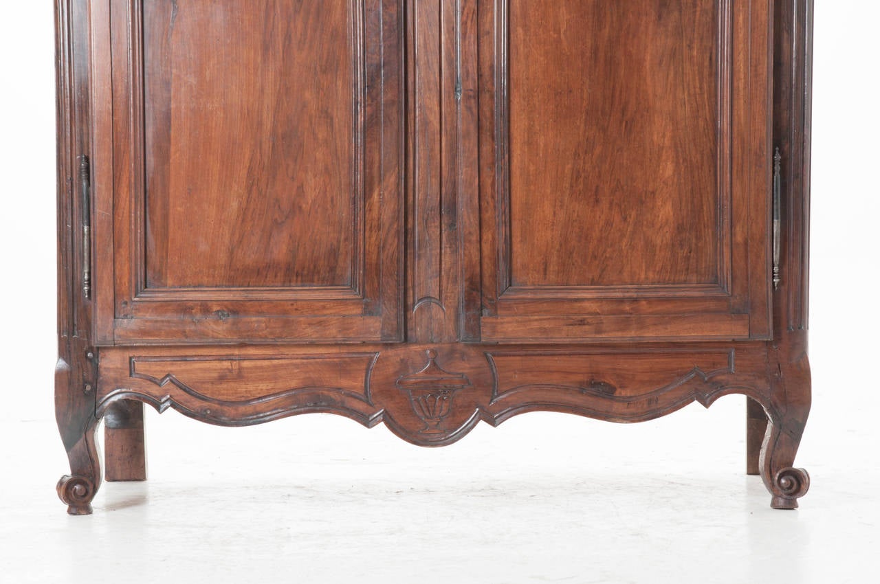 French 18th Century Carved Walnut Armoire In Good Condition In Baton Rouge, LA