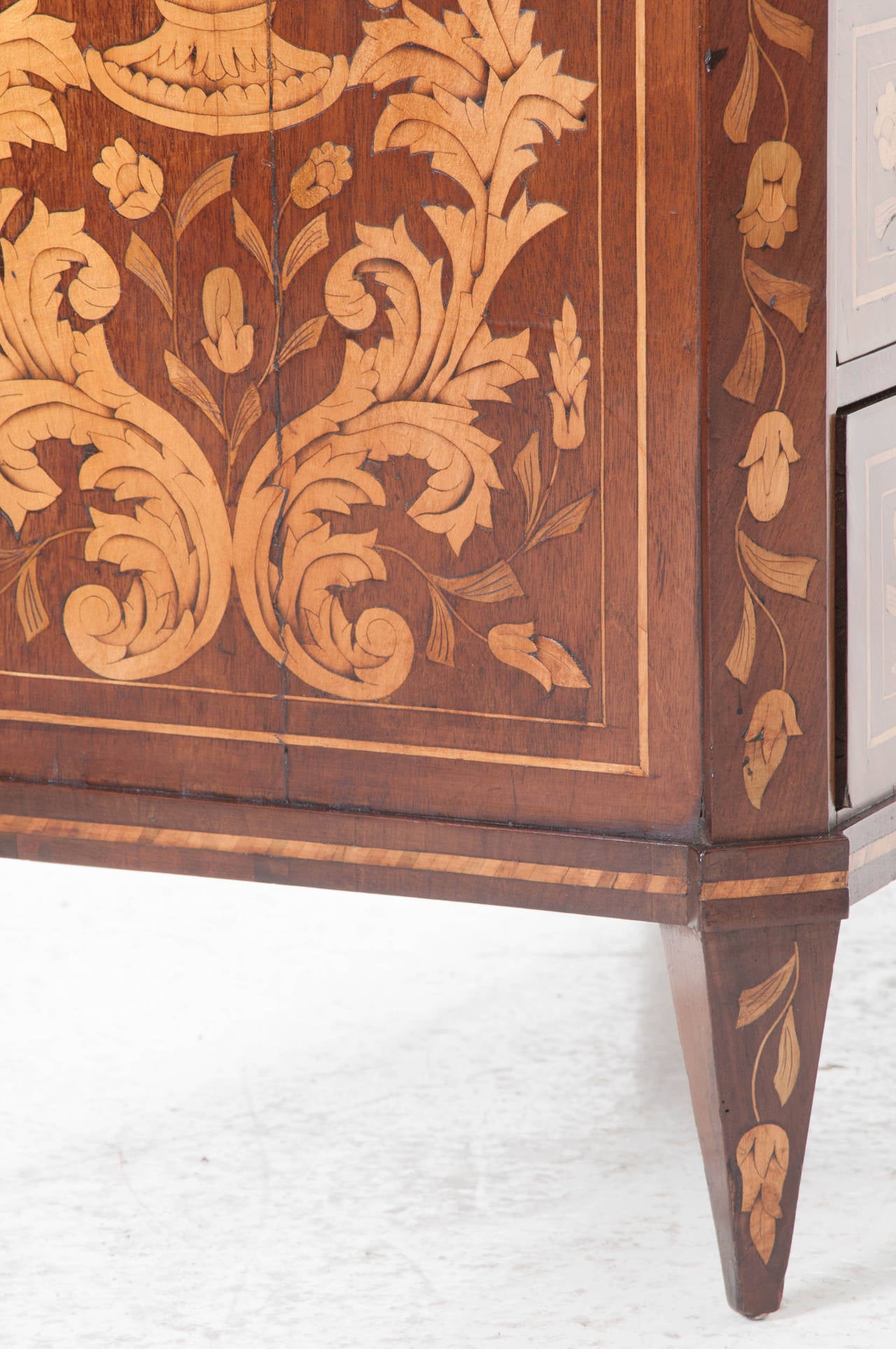 Dutch 18th Century Inlay Chest of Drawers 3